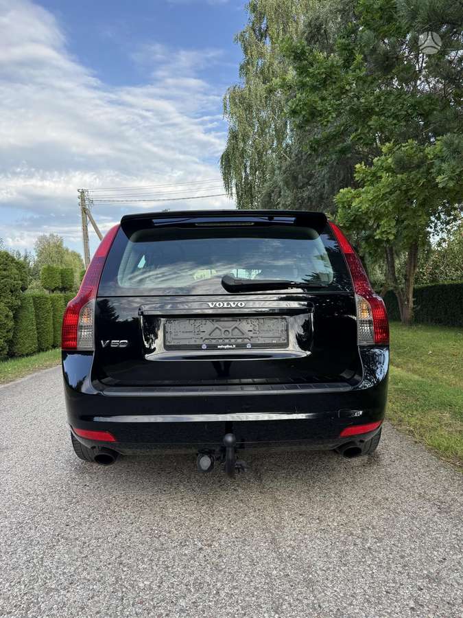 Volvo V50 2008 — photo 10