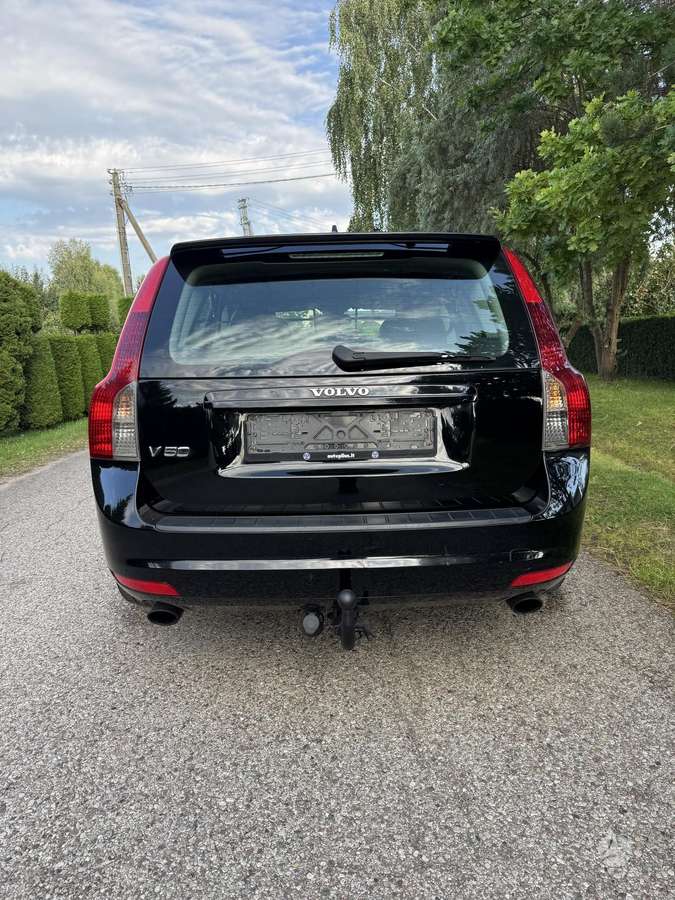Volvo V50 2008 — photo 11