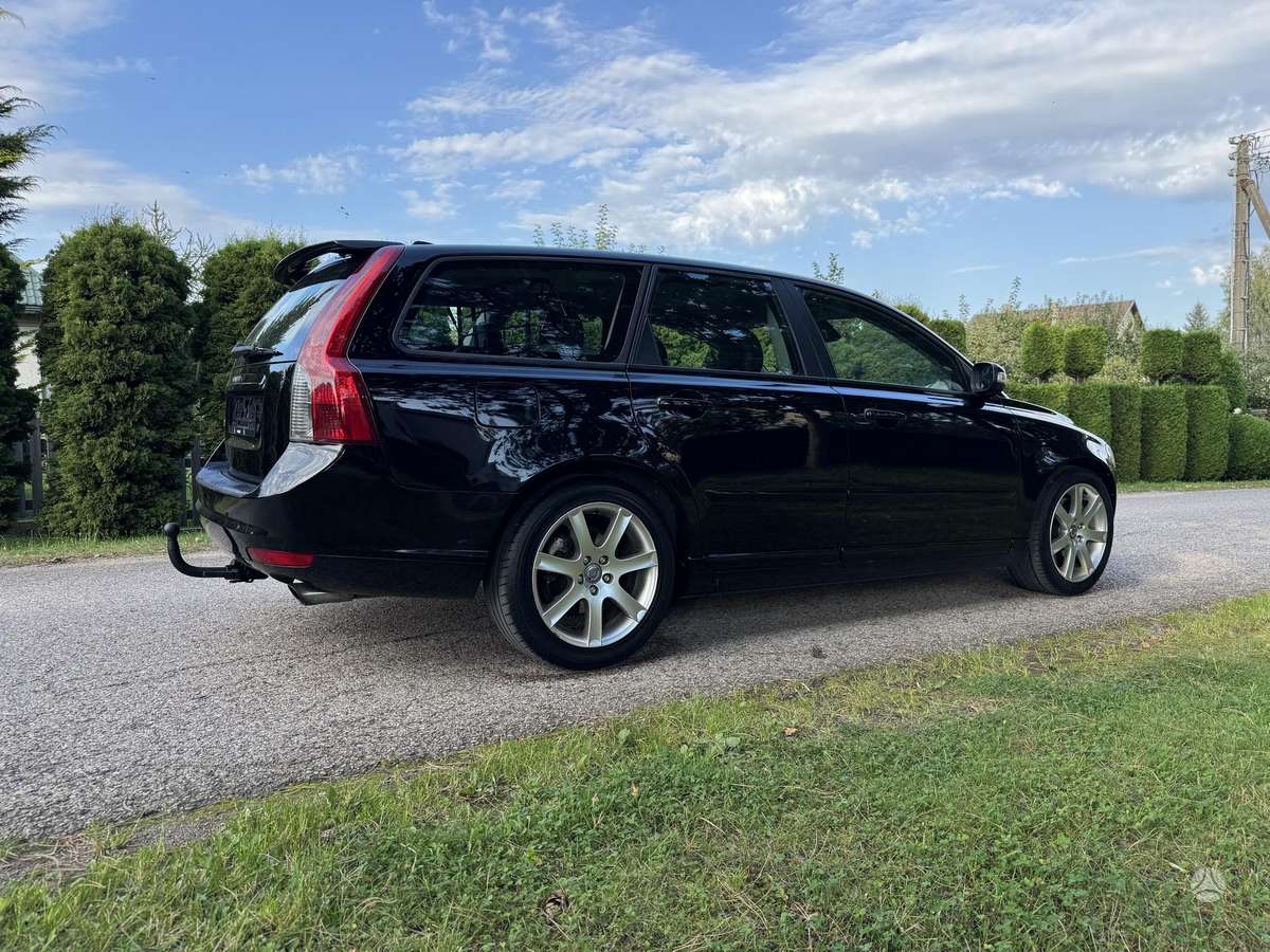 Volvo V50 2008 — photo 13