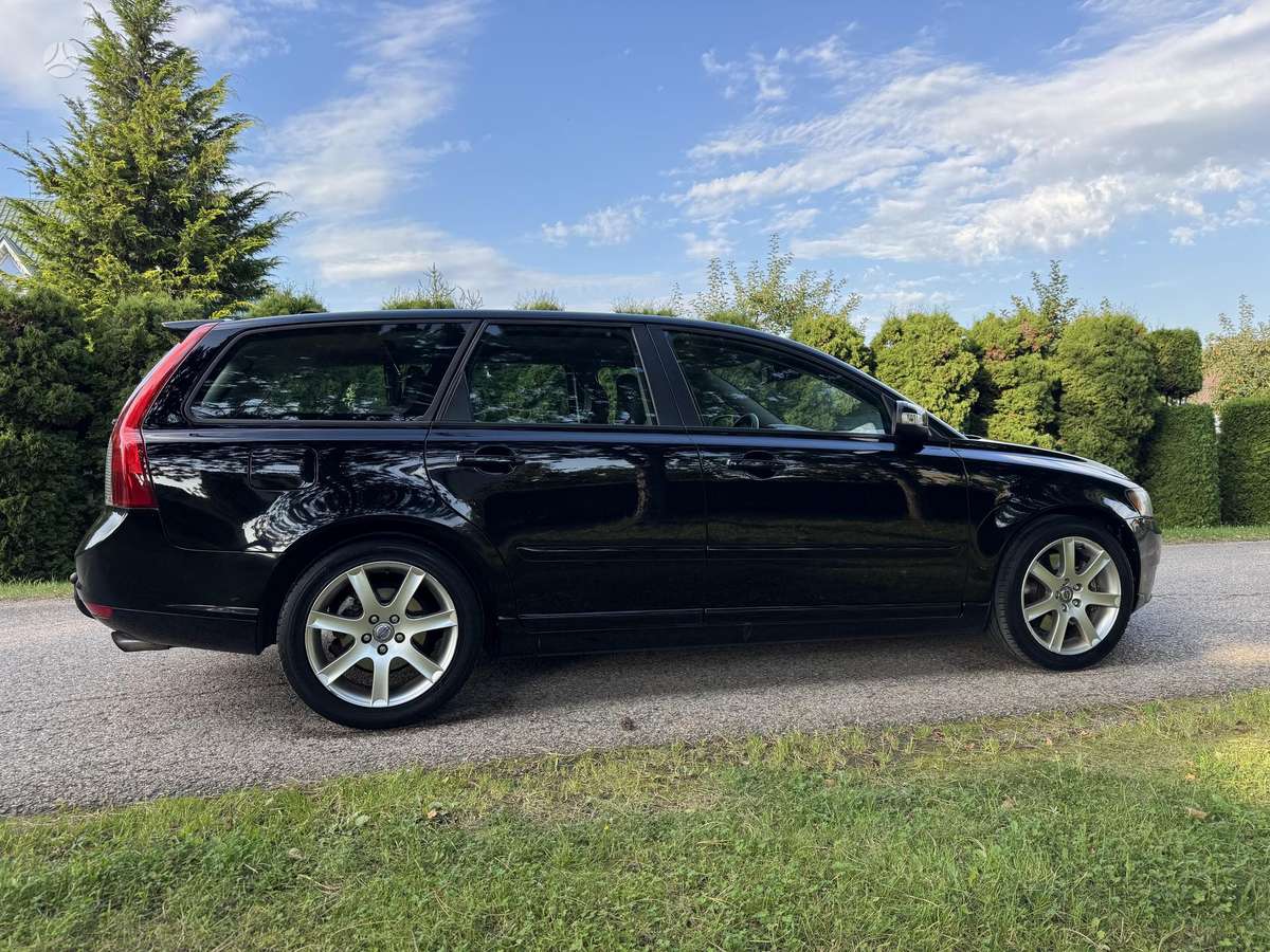 Volvo V50 2008 — photo 14