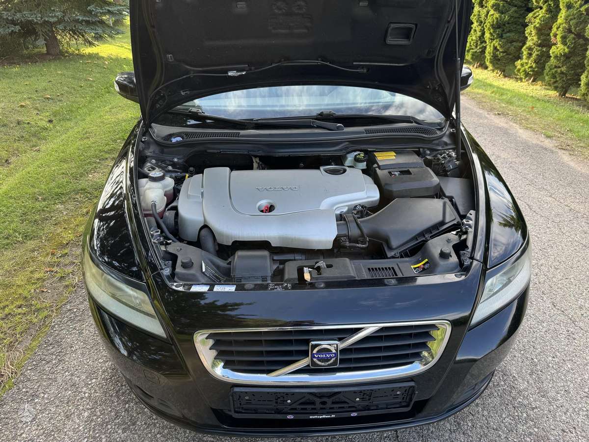 Volvo V50 2008 — photo 17