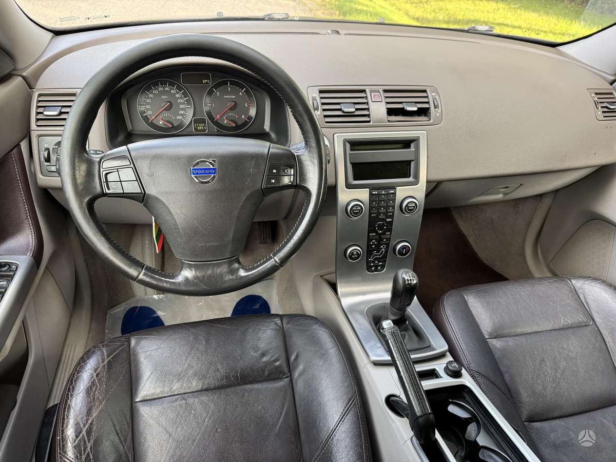 Volvo V50 2008 — photo 19