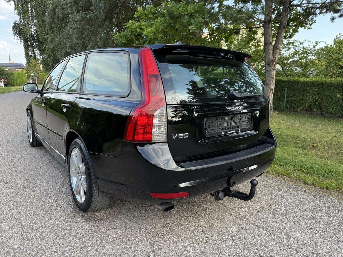 Volvo V50 2008 — photo 9