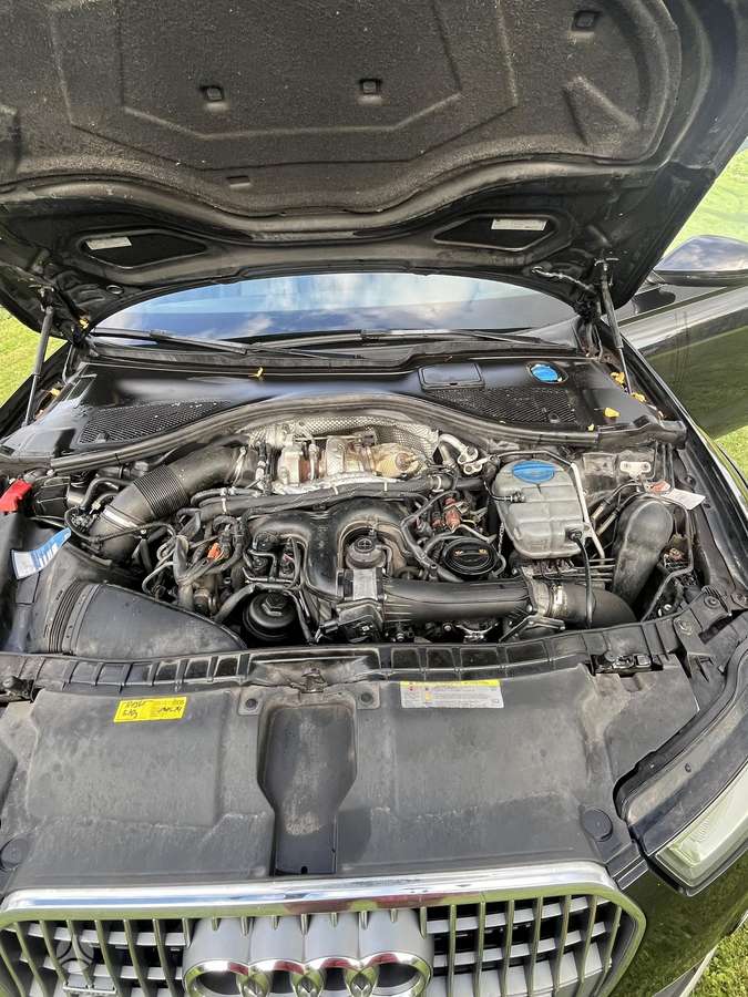 Audi A6 2012 — photo 18