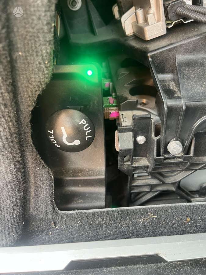 Audi A6 2012 — photo 25