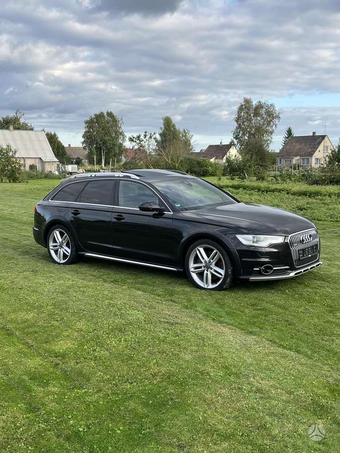 Audi A6 2012 — interior