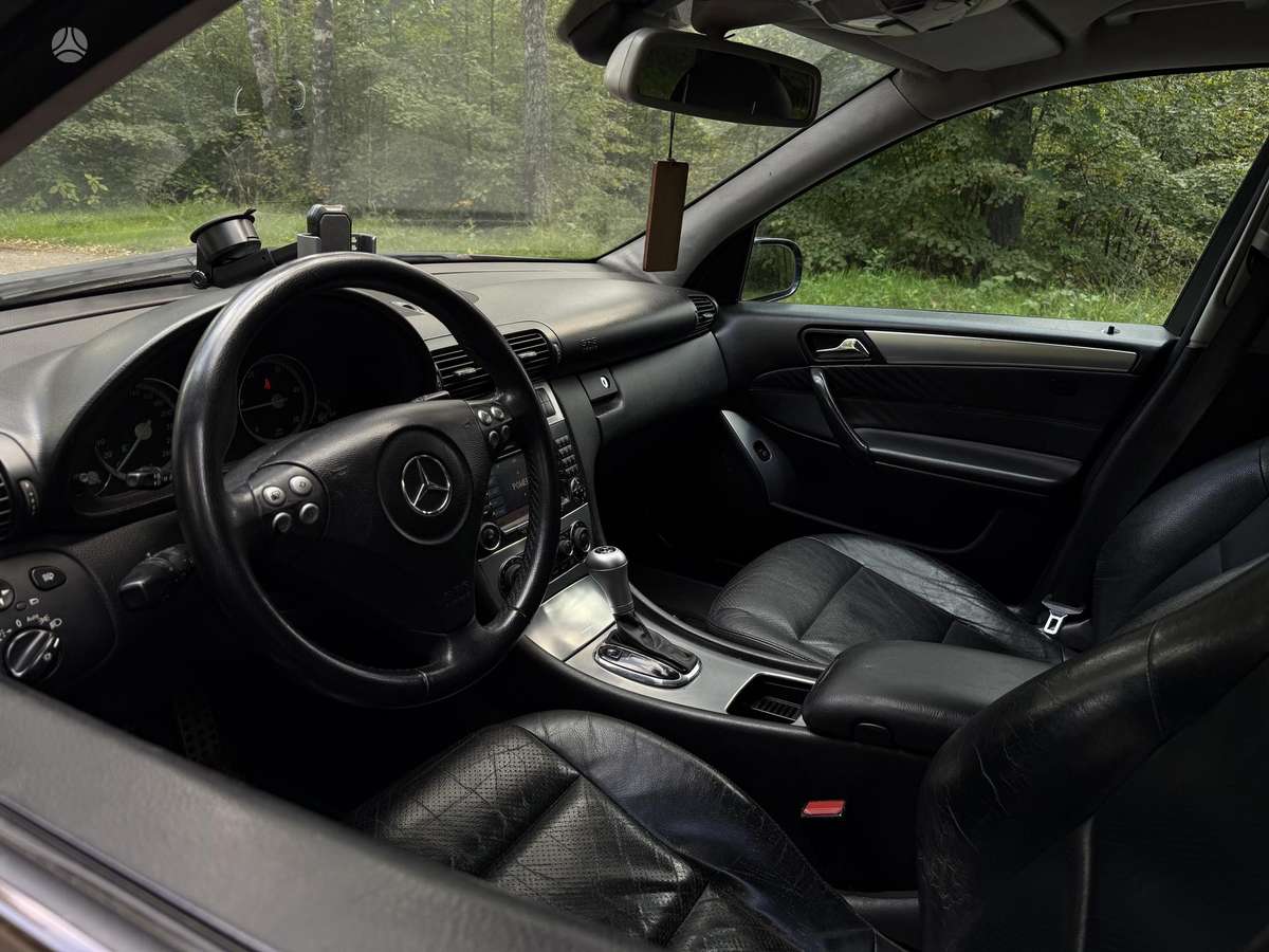 Mercedes-Benz C220 2006 — photo 7