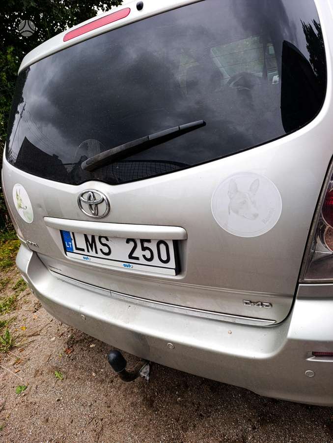 Toyota Corolla 2007 — engine 2200 cm³, 136 HP (100kW)