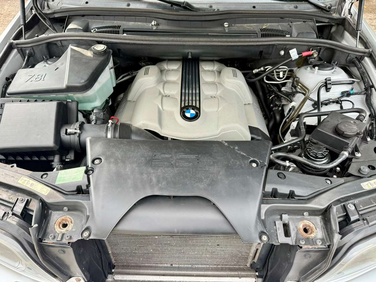 BMW X5 2005 — photo 13