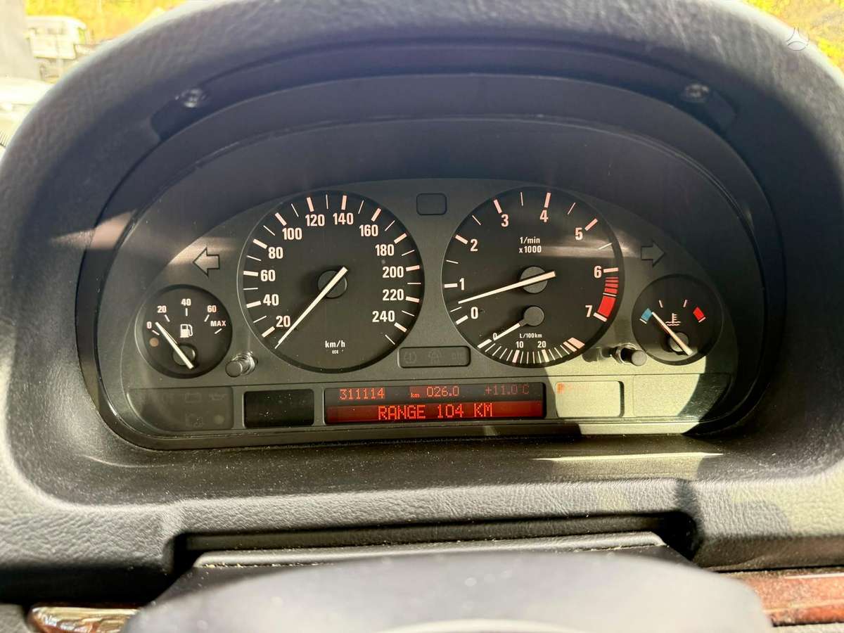 BMW X5 2005 — photo 21