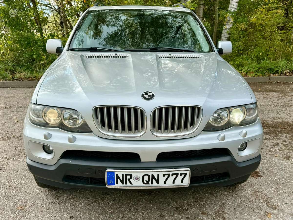 BMW X5 2005 — interior