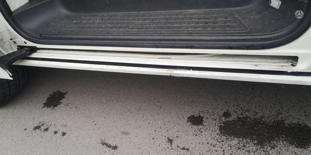 Volkswagen Transporter 2007 — photo 14