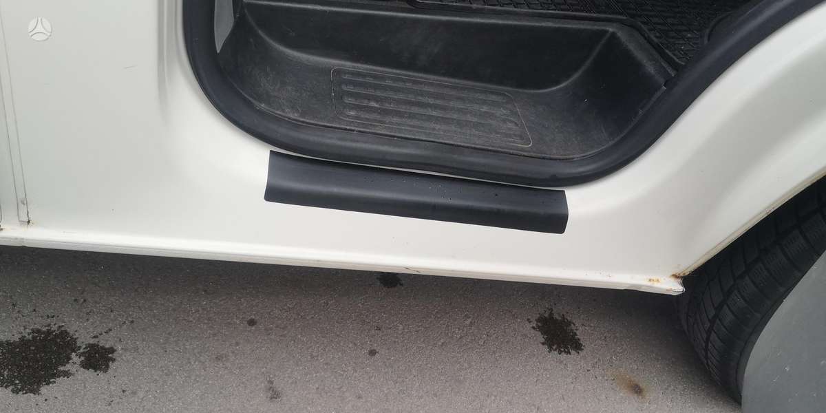 Volkswagen Transporter 2007 — photo 15
