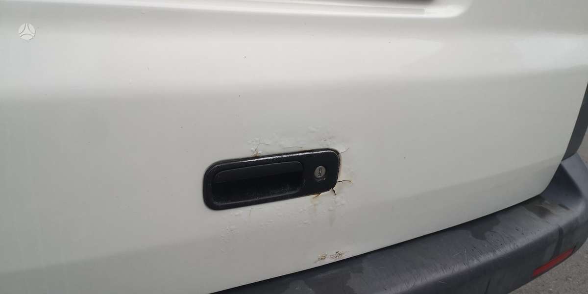 Volkswagen Transporter 2007 — photo 17