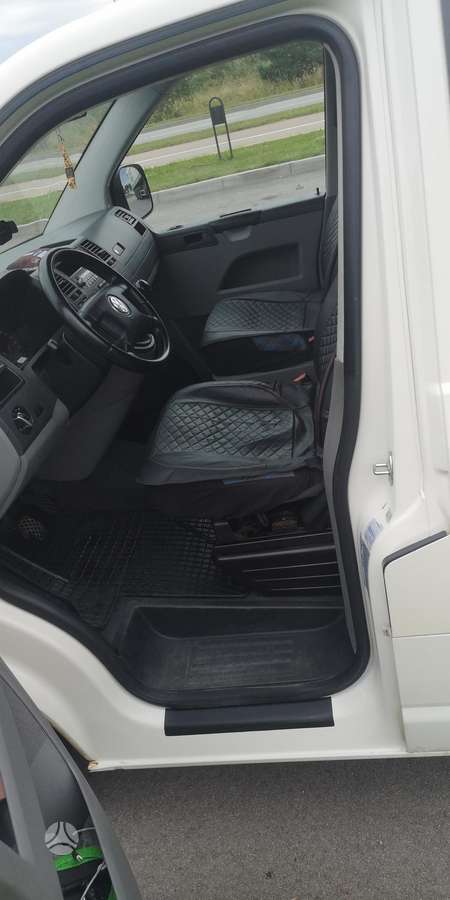 Volkswagen Transporter 2007 — photo 6