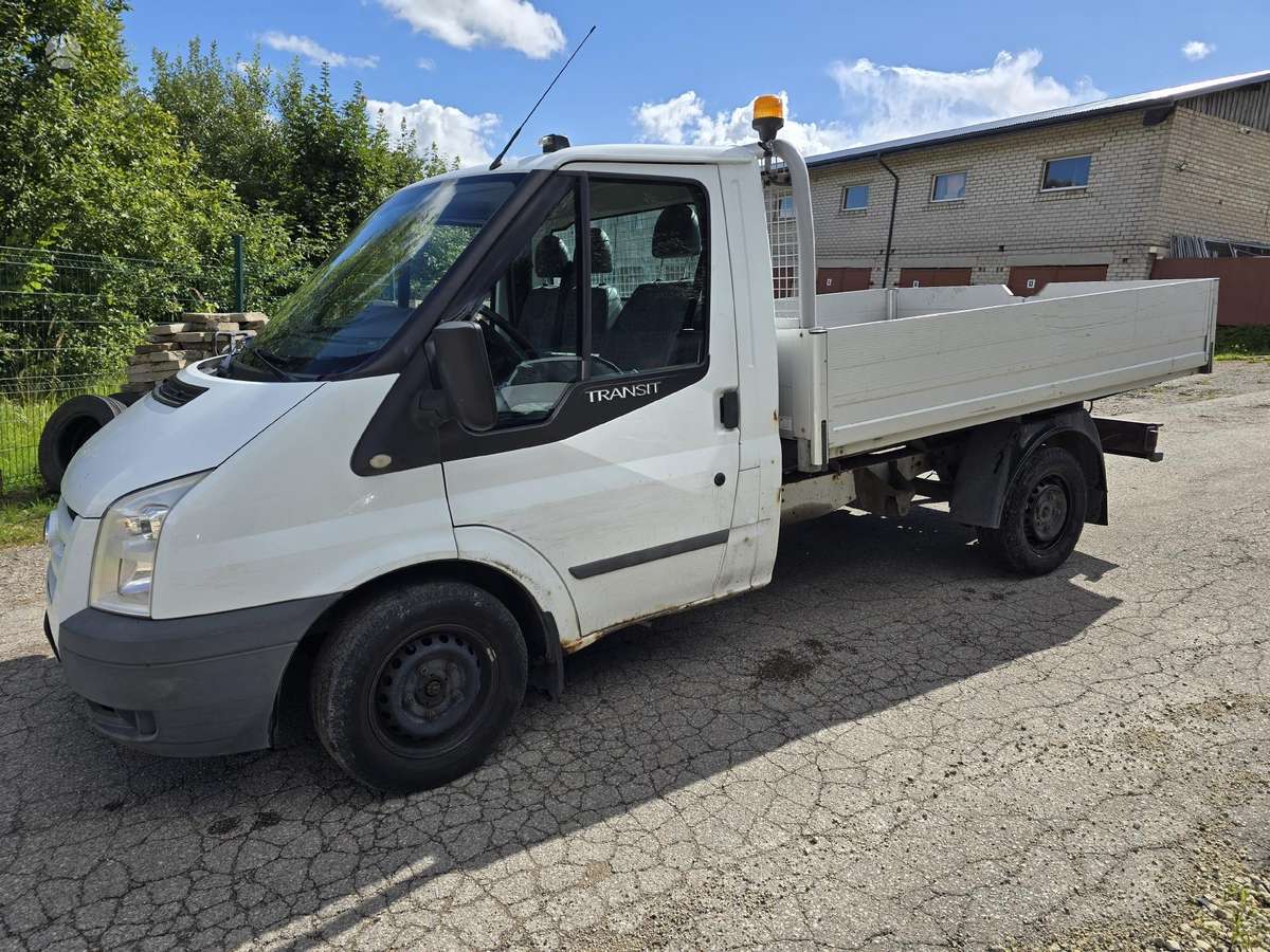 Ford Transit 2011 — photo 12