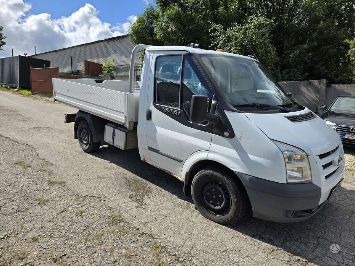 Ford Transit 2011 — photo 16