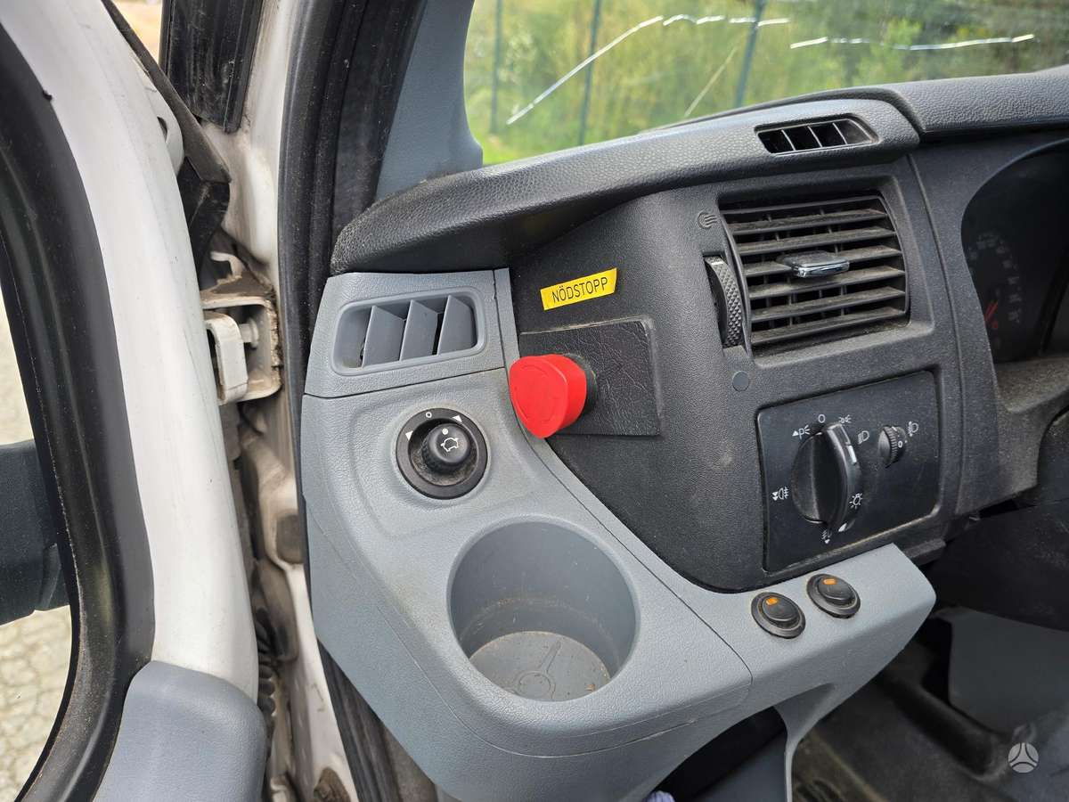 Ford Transit 2011 — photo 32