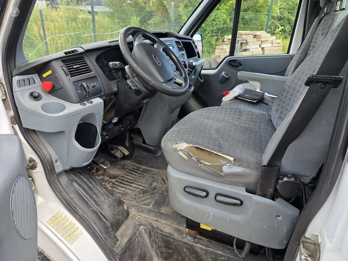 Ford Transit 2011 — photo 33