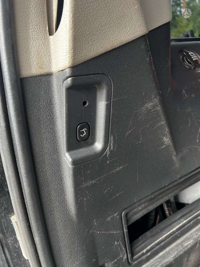 Jeep Commander 2008 — фото 13
