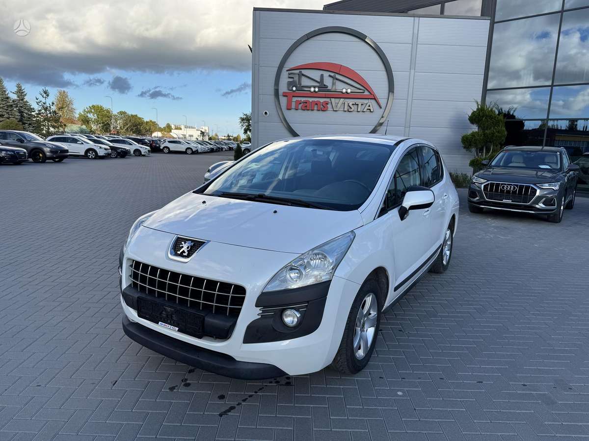 Peugeot 3008 2010 — вигляд ззаду