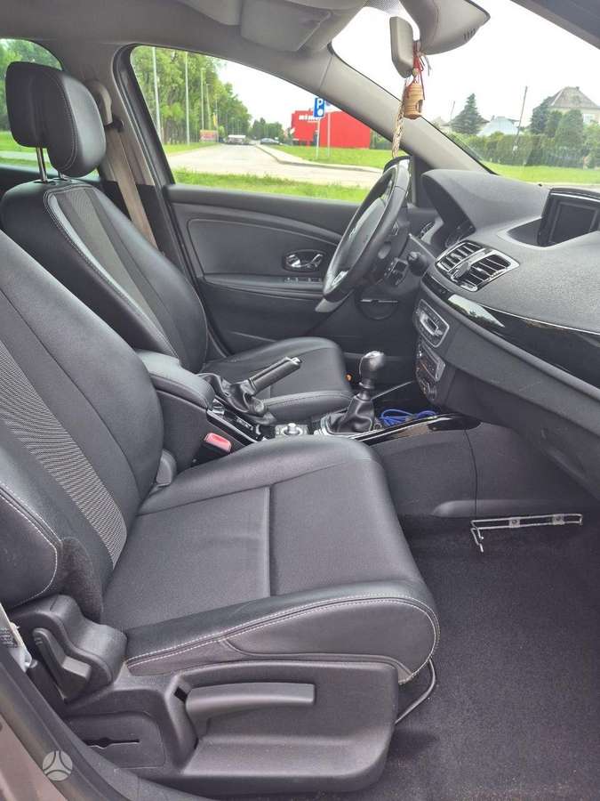 Renault Megane 2012 — photo 15