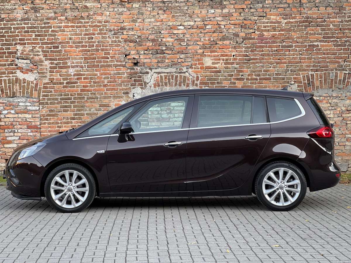 Opel Zafira 2012 — фото 10