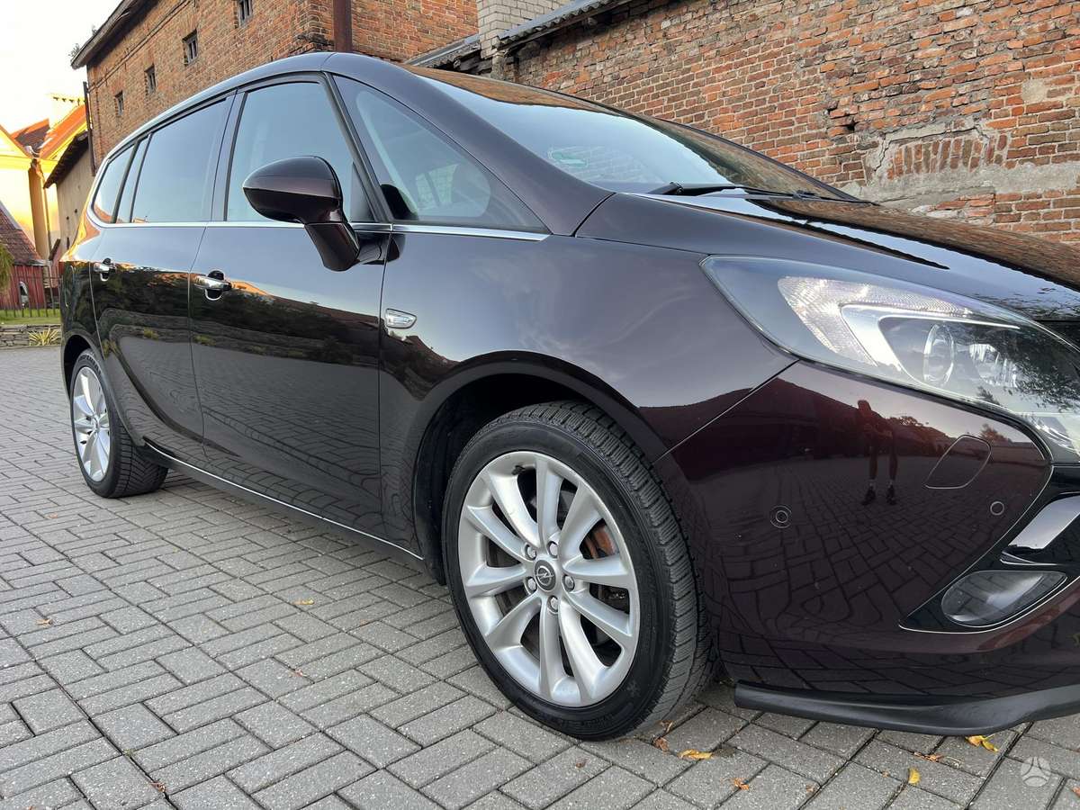 Opel Zafira 2012 — фото 22