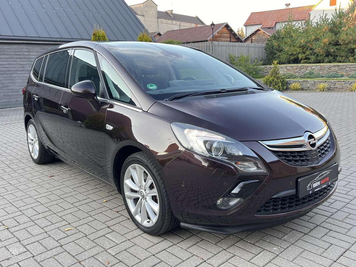 Opel Zafira 2012 — фото 23