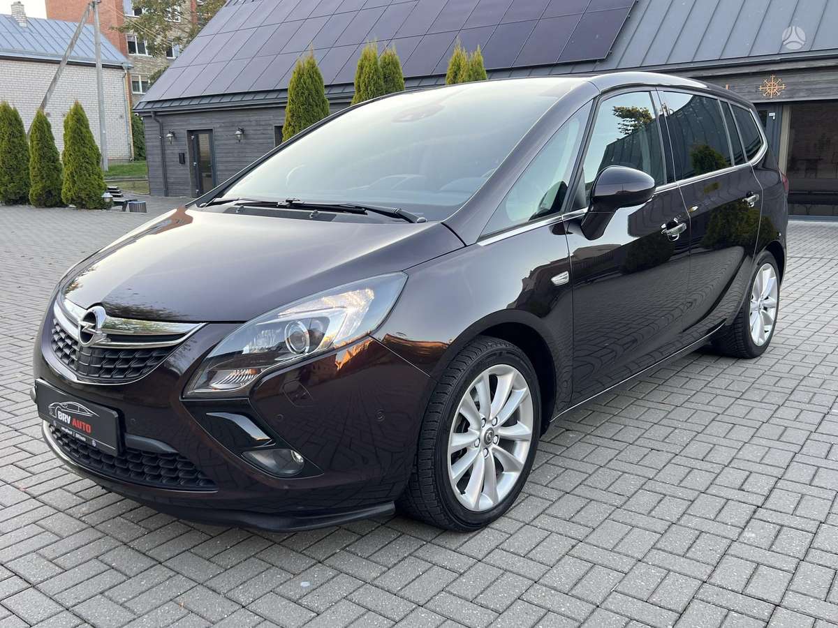 Opel Zafira 2012 — фото 24