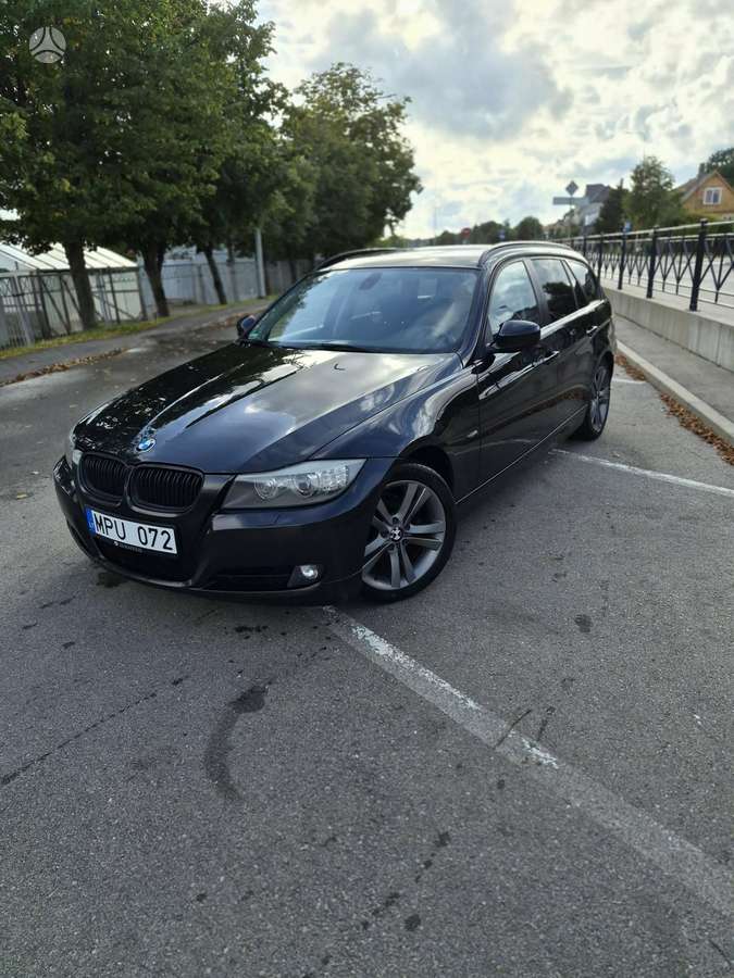 BMW 320, 2010