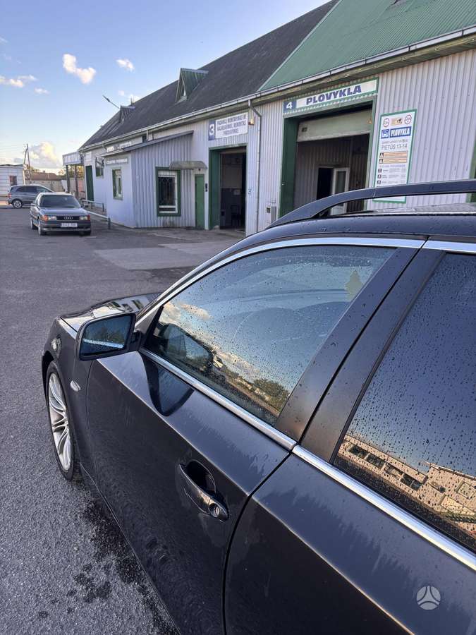 BMW 525, 2004