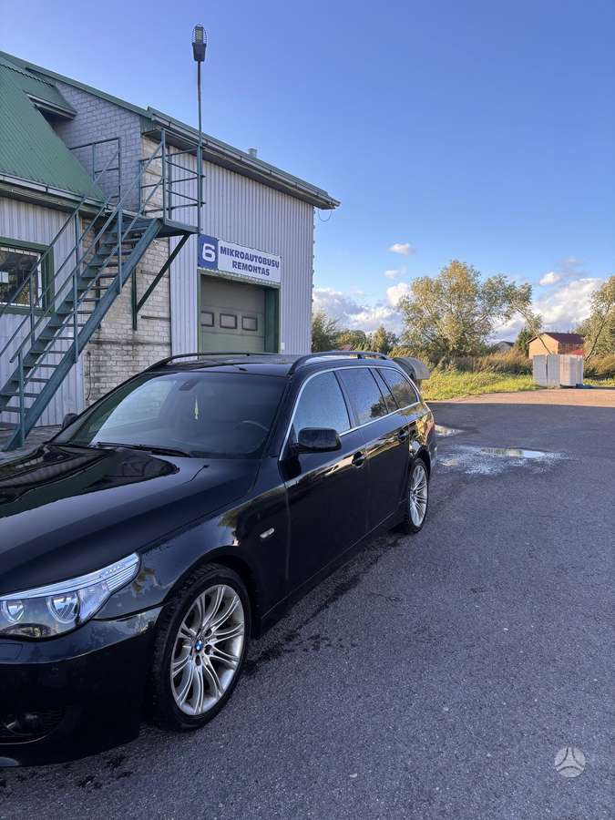 BMW 525 2004 — photo 5