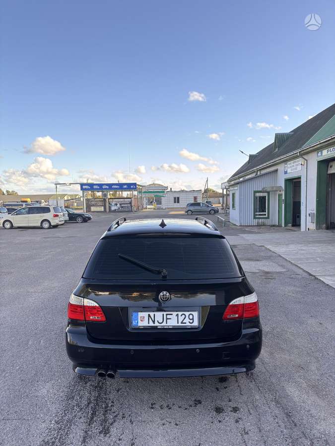 BMW 525 2004 — photo 9