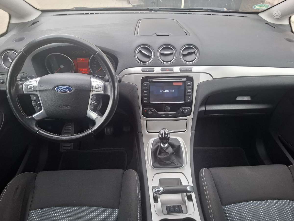 Ford S-MAX 2011 — photo 13