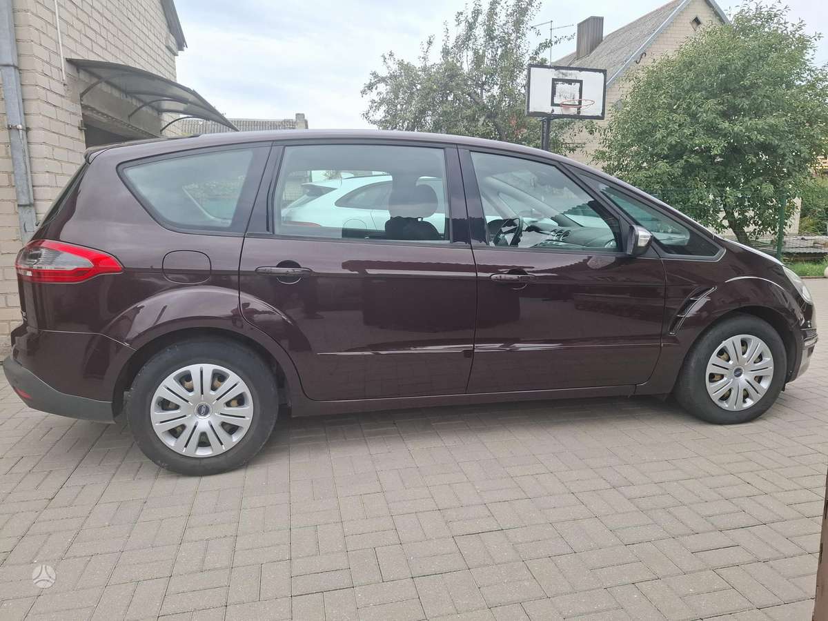 Ford S-MAX 2011 — engine 2000 cm³, 140 HP (103kW)