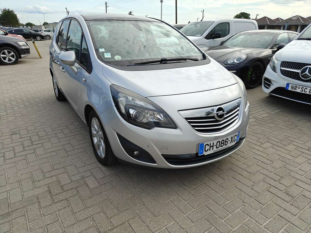 Opel Meriva 2012 — photo 7