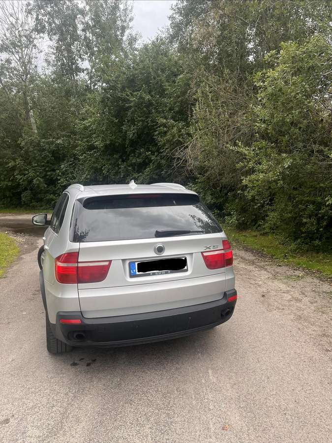 BMW X5 2008 — салон