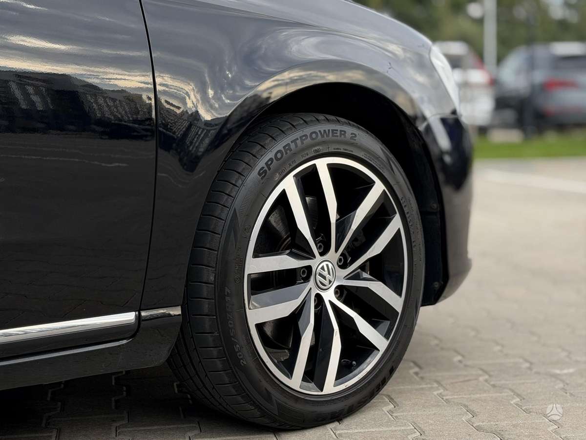 Volkswagen Passat 2013 — photo 8