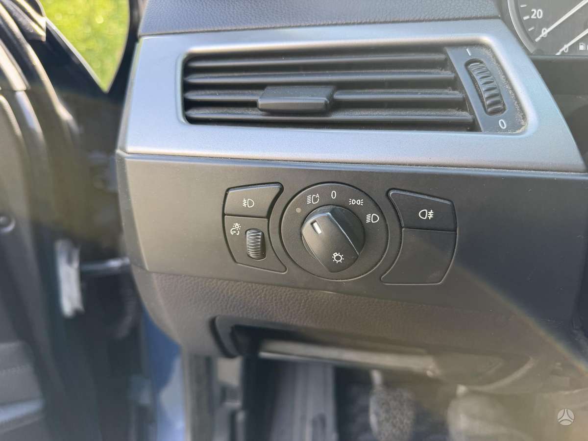 BMW 525 2005 — photo 7