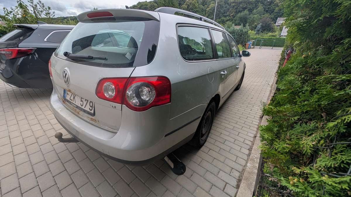 Volkswagen Passat 2007 — engine 1896 cm³, 105 HP (77kW)