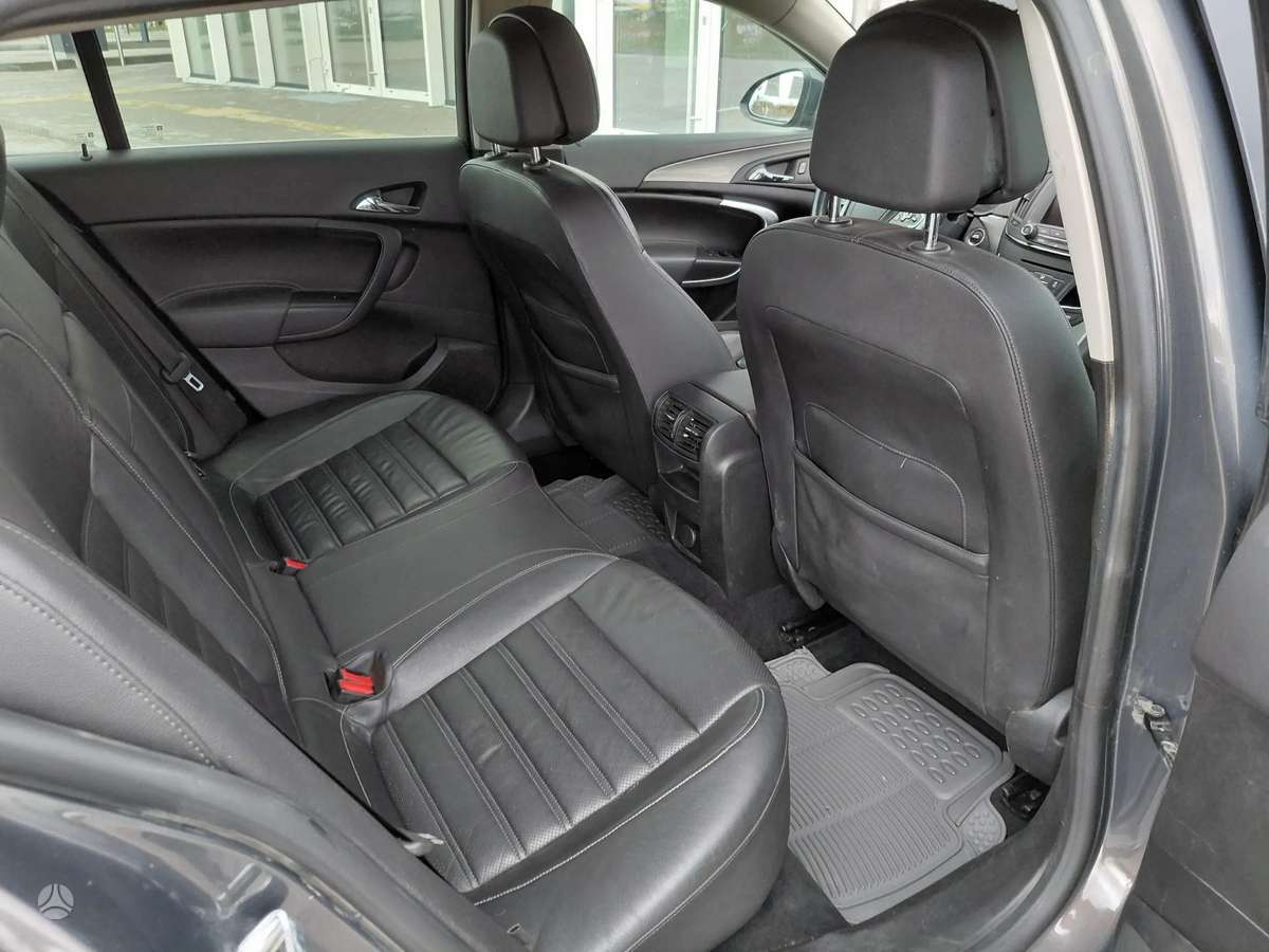 Opel Insignia 2014 — photo 10