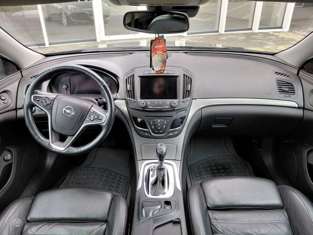 Opel Insignia 2014 — photo 11