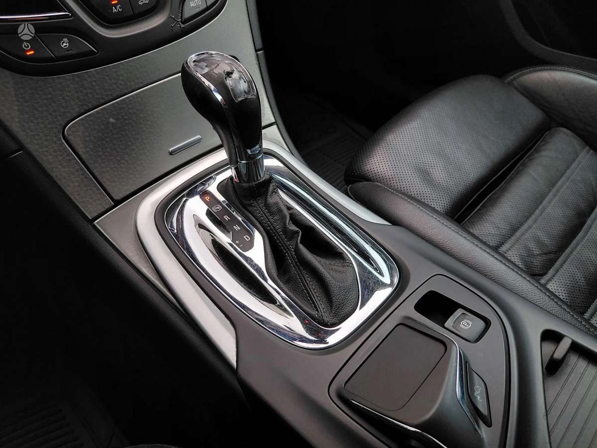 Opel Insignia 2014 — photo 14