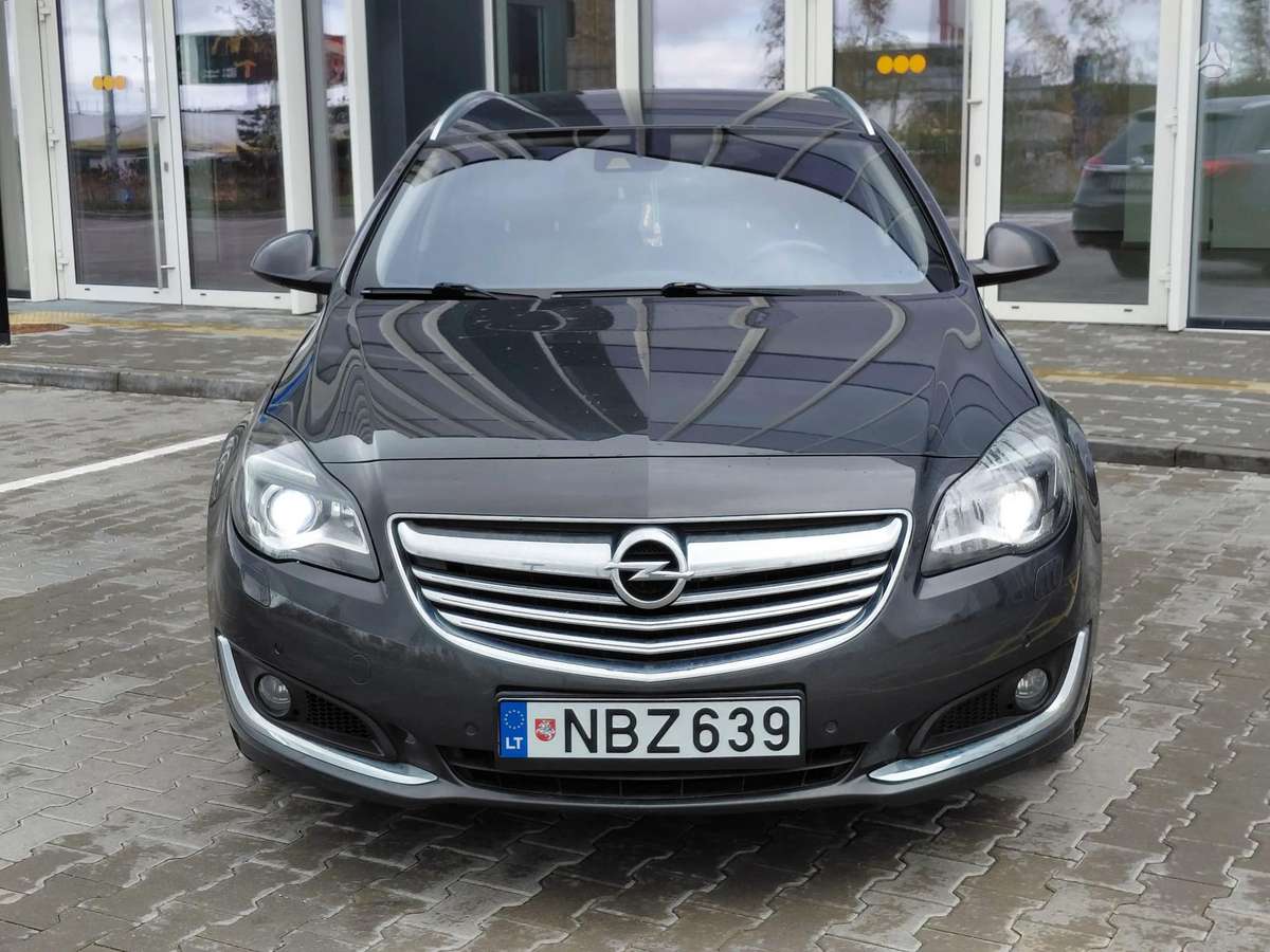 Opel Insignia 2014 — rear view