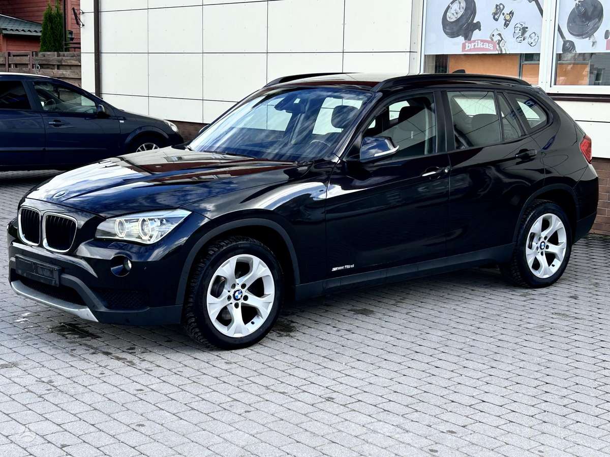 BMW X1 2014 — interior