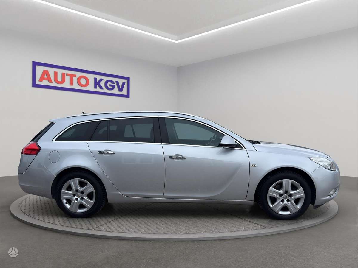 Opel Insignia 2010 — photo 6