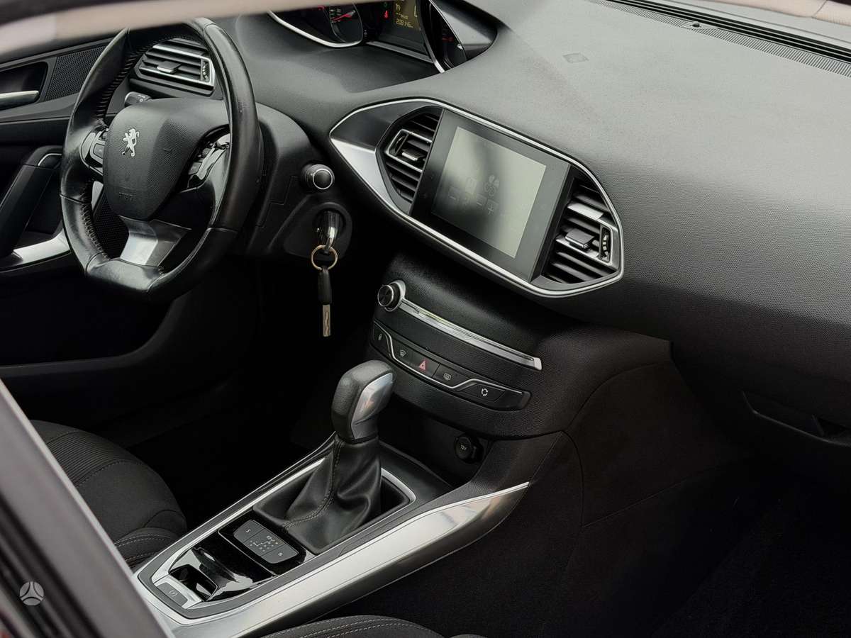 Peugeot 308 2014 — фото 36