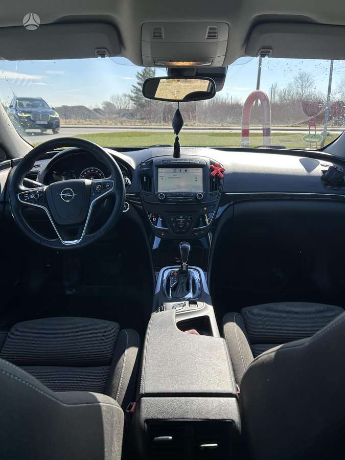 Opel Insignia 2014 — engine 1956 cm³, 170 HP (125kW)