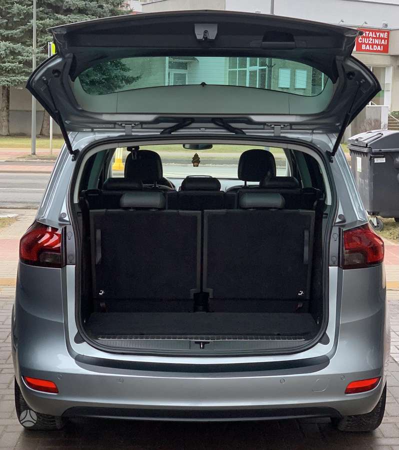 Opel Zafira 2012 — photo 13